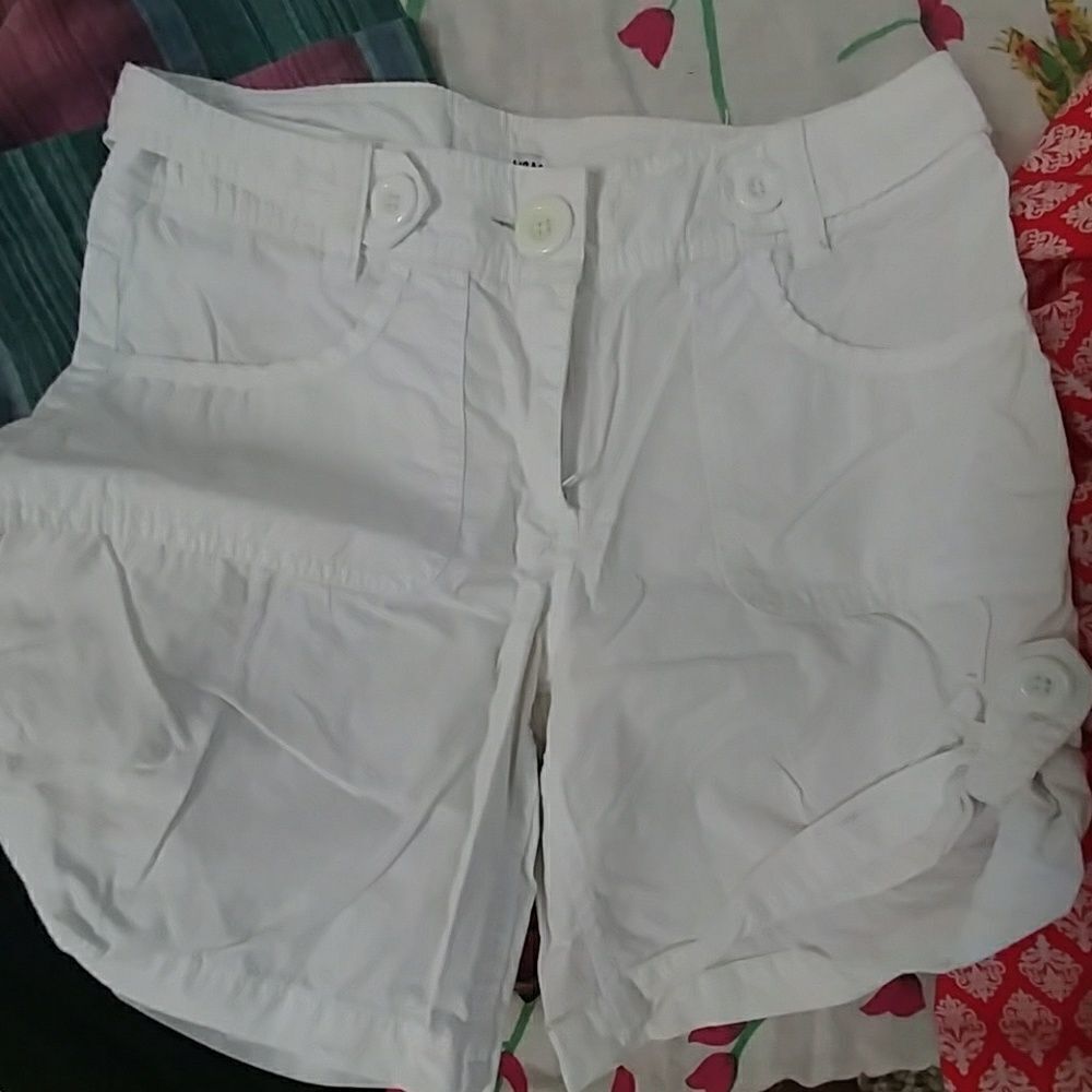 White cargo shorts